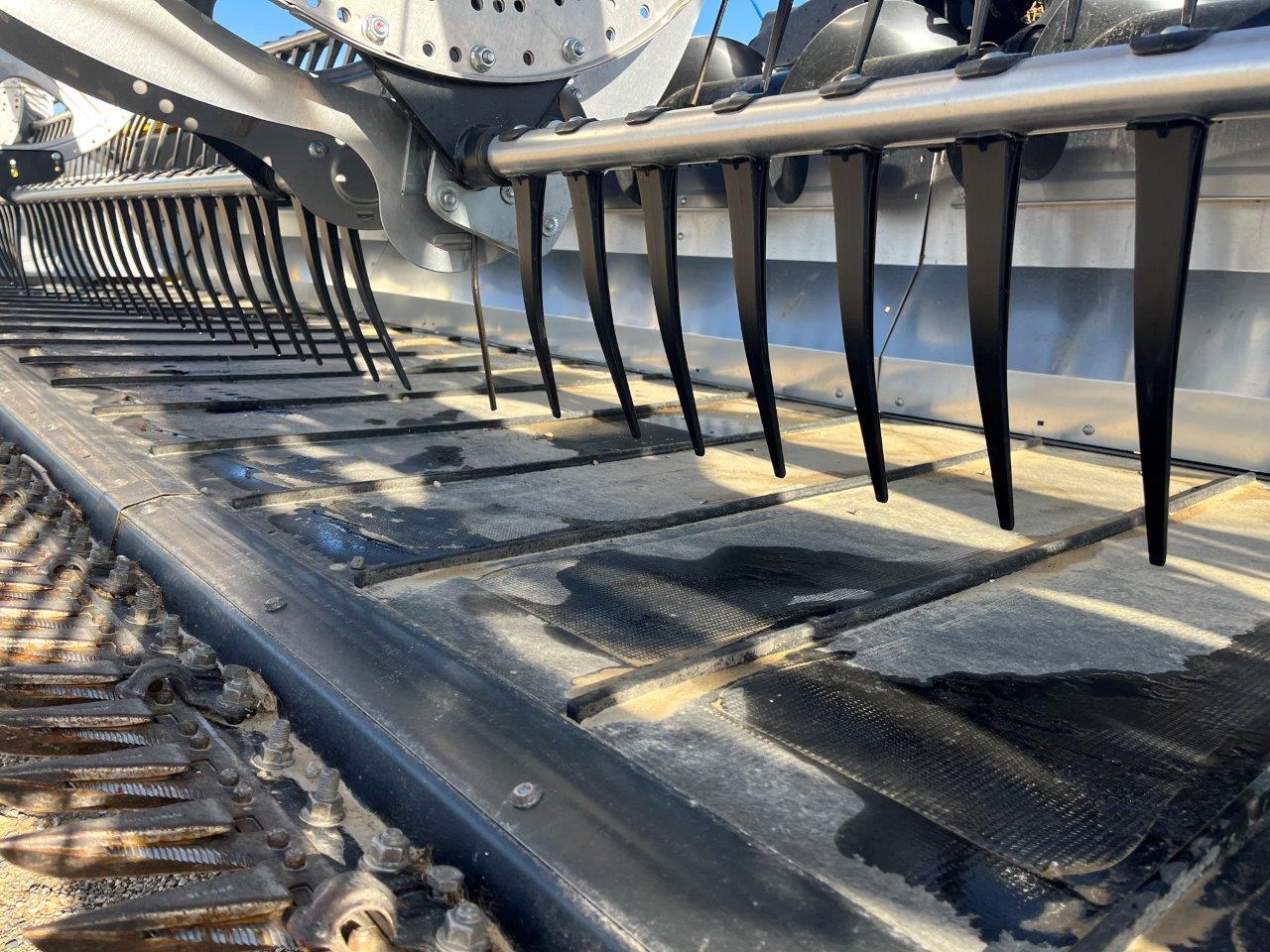 2025 MacDon FD245 CNH-21 Header Draper Flex