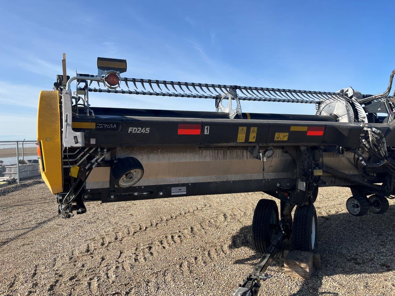 2025 MacDon FD245 CNH-21 Header Draper Flex