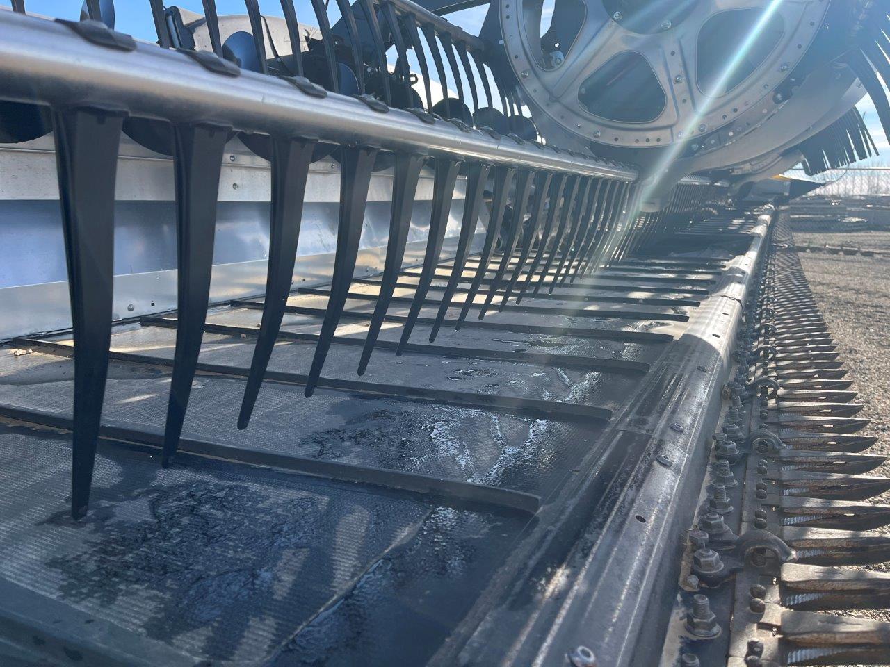 2025 MacDon FD245 CNH-21 Header Draper Flex