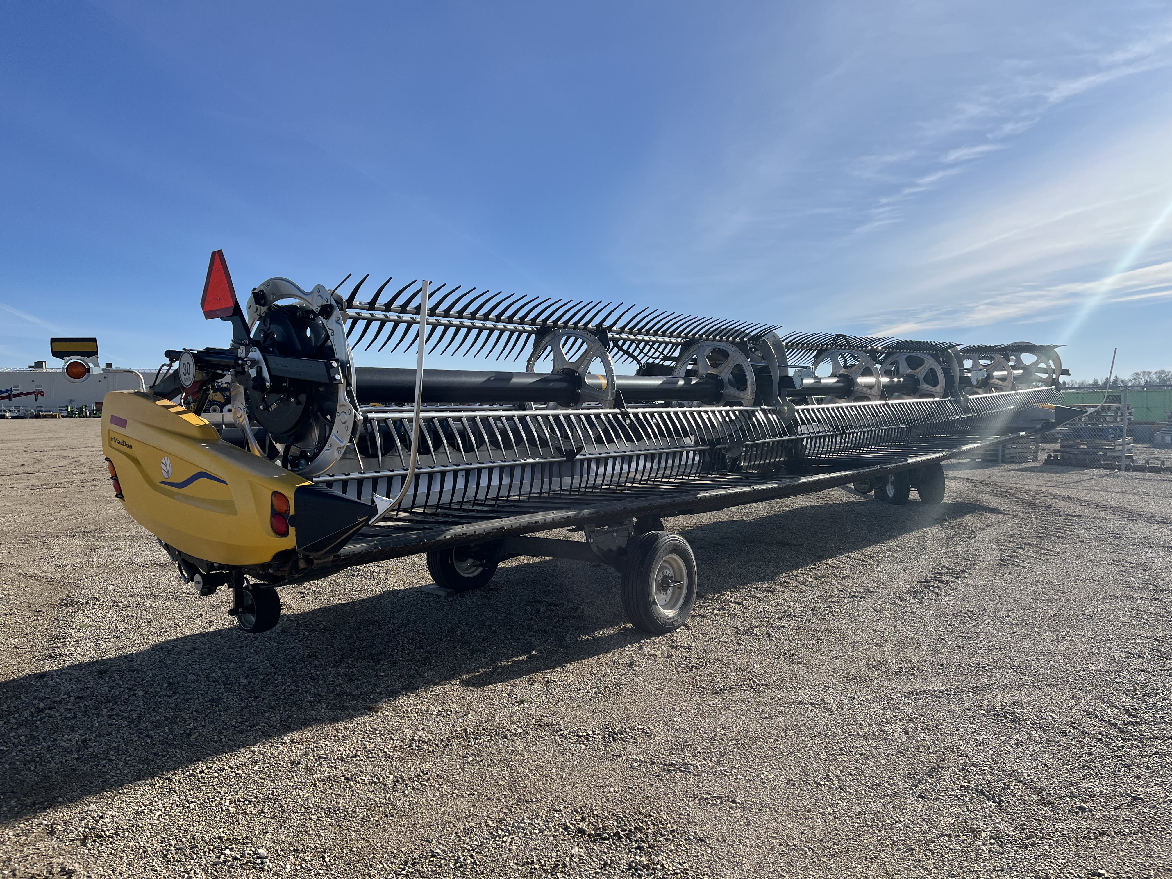 2025 MacDon FD245 CNH-21 Header Draper Flex