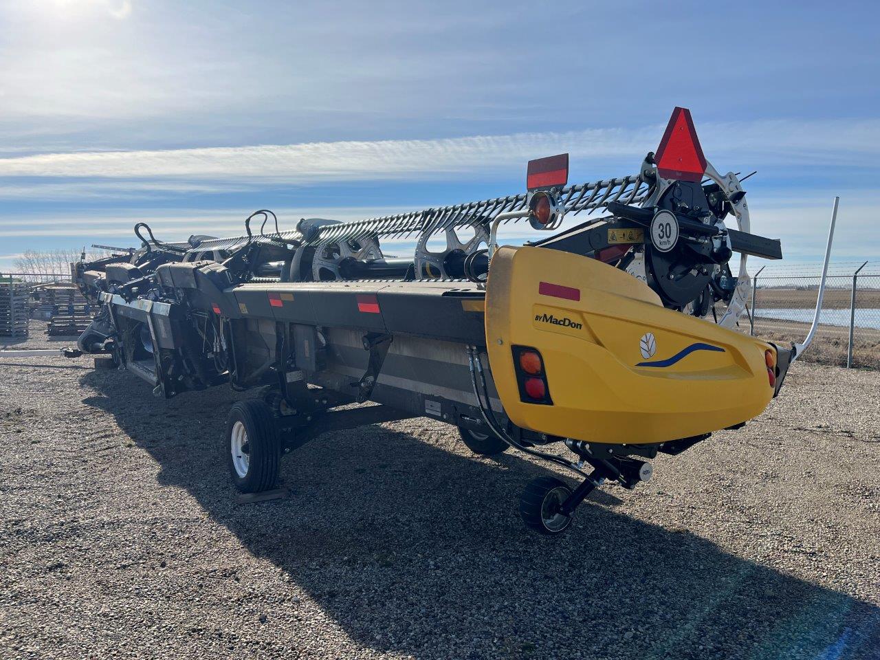 2025 MacDon FD245 CNH-21 Header Draper Flex
