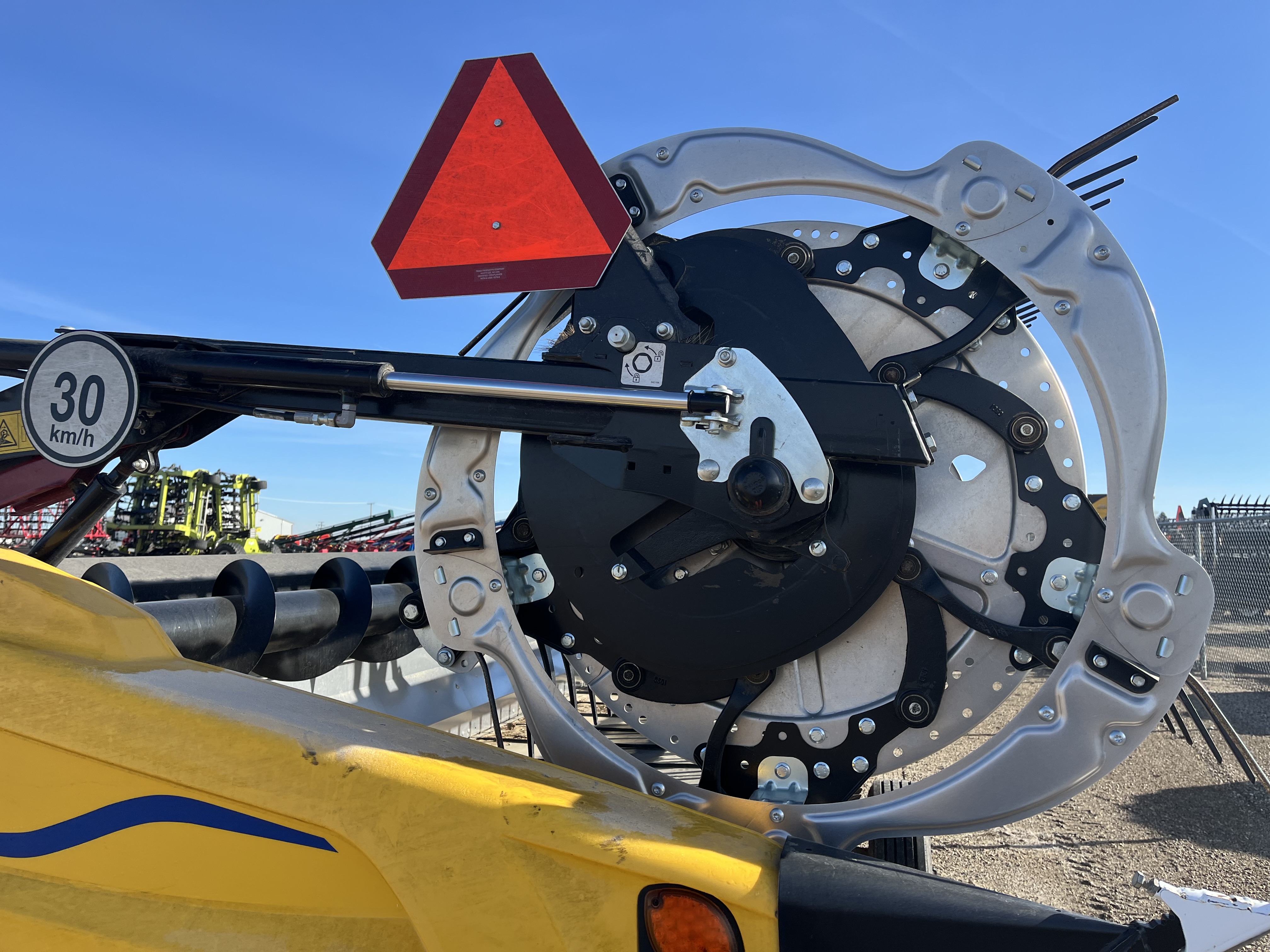 2025 MacDon FD245 CNH-21 Header Draper Flex