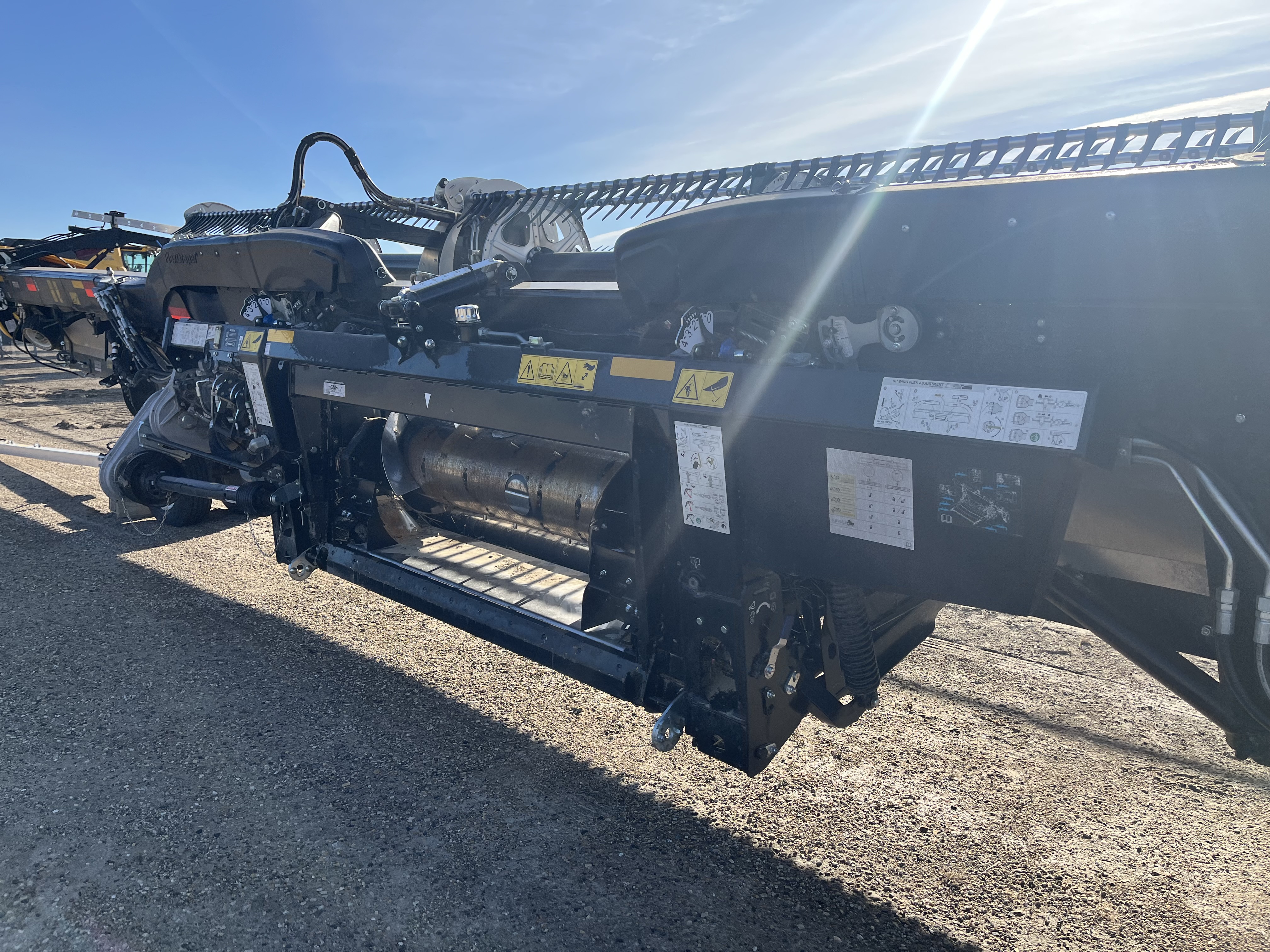 2025 MacDon FD245 CNH-21 Header Draper Flex