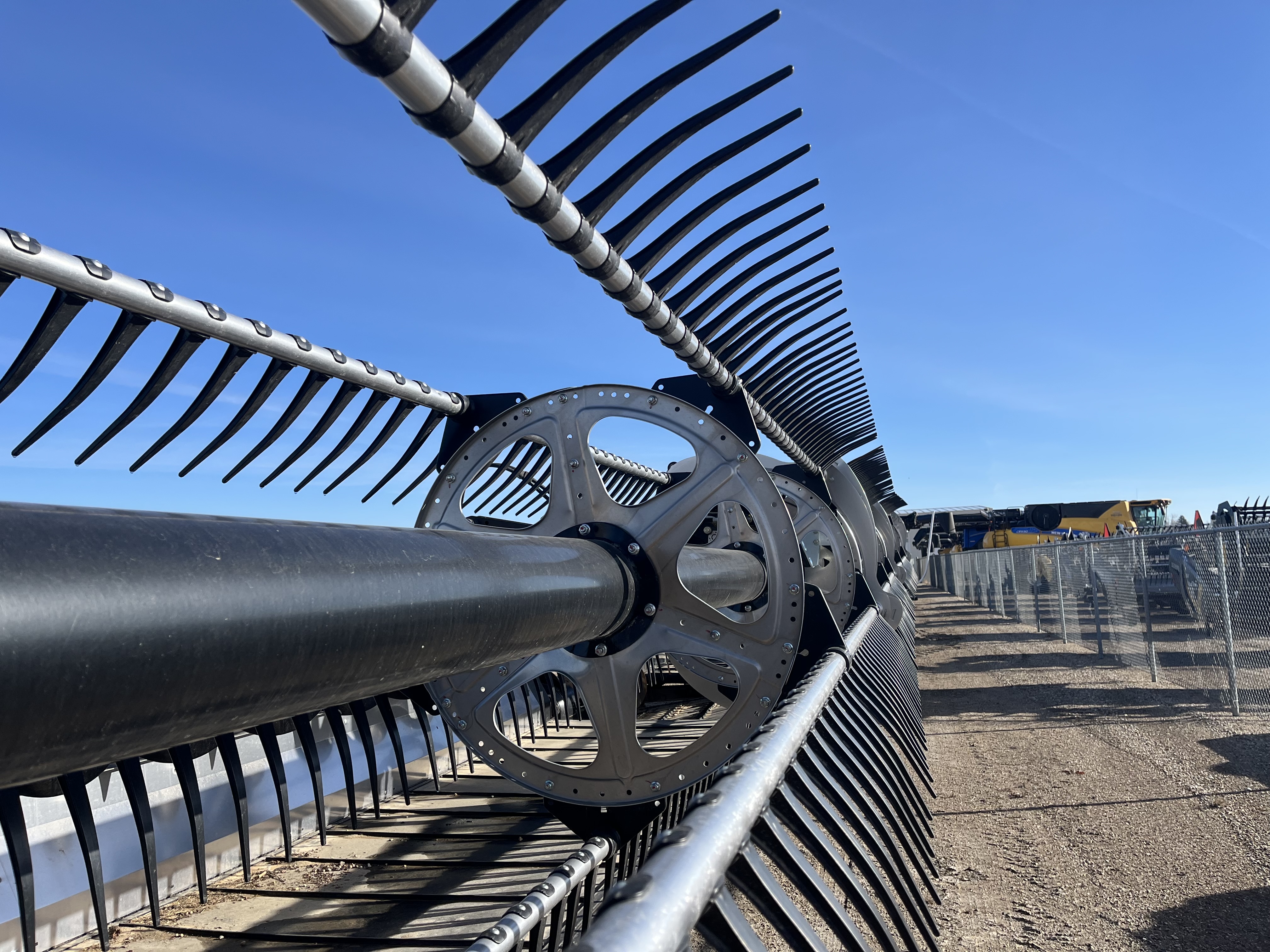 2025 MacDon FD245 CNH-21 Header Draper Flex