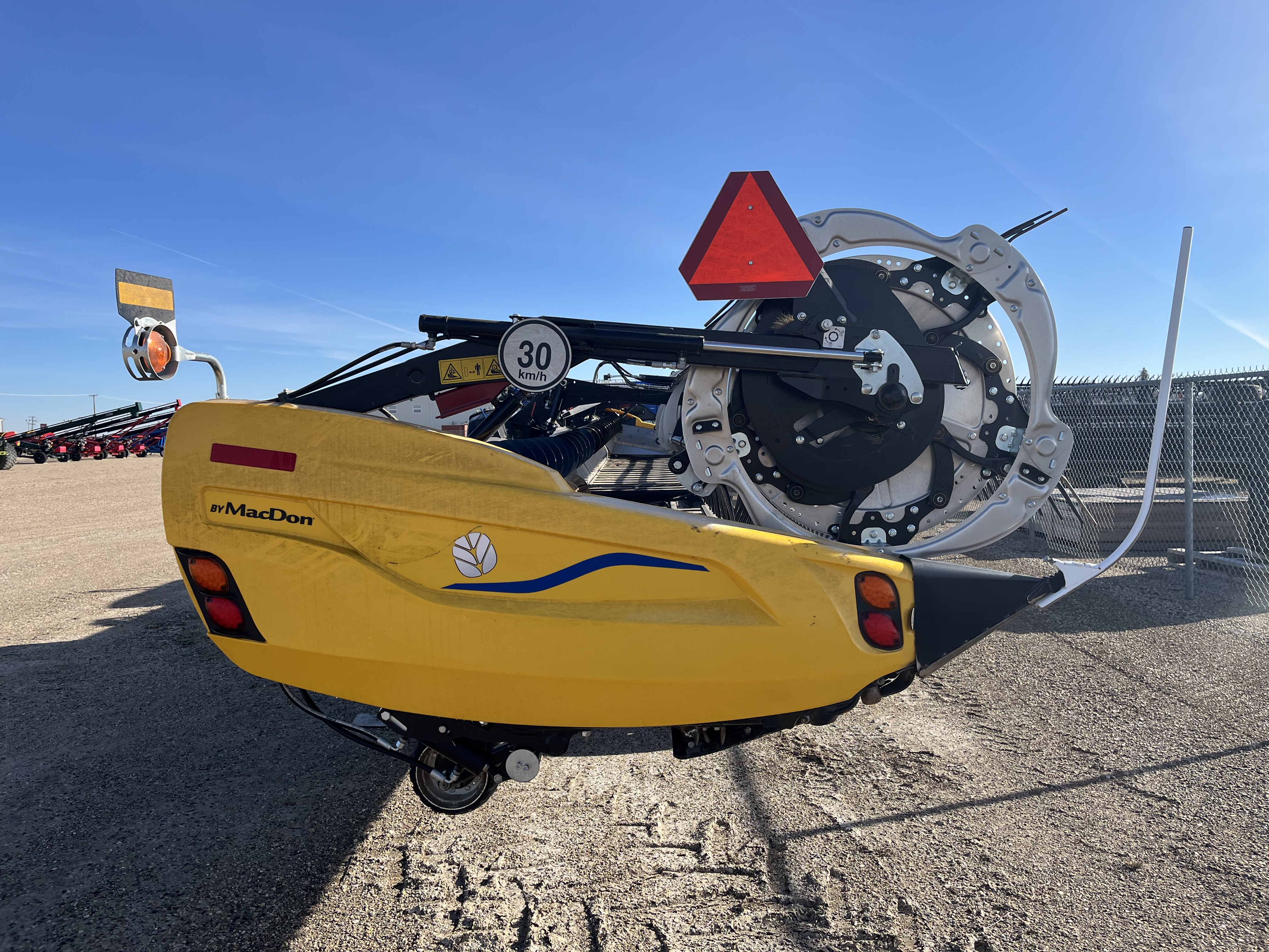 2025 MacDon FD245 CNH-21 Header Draper Flex