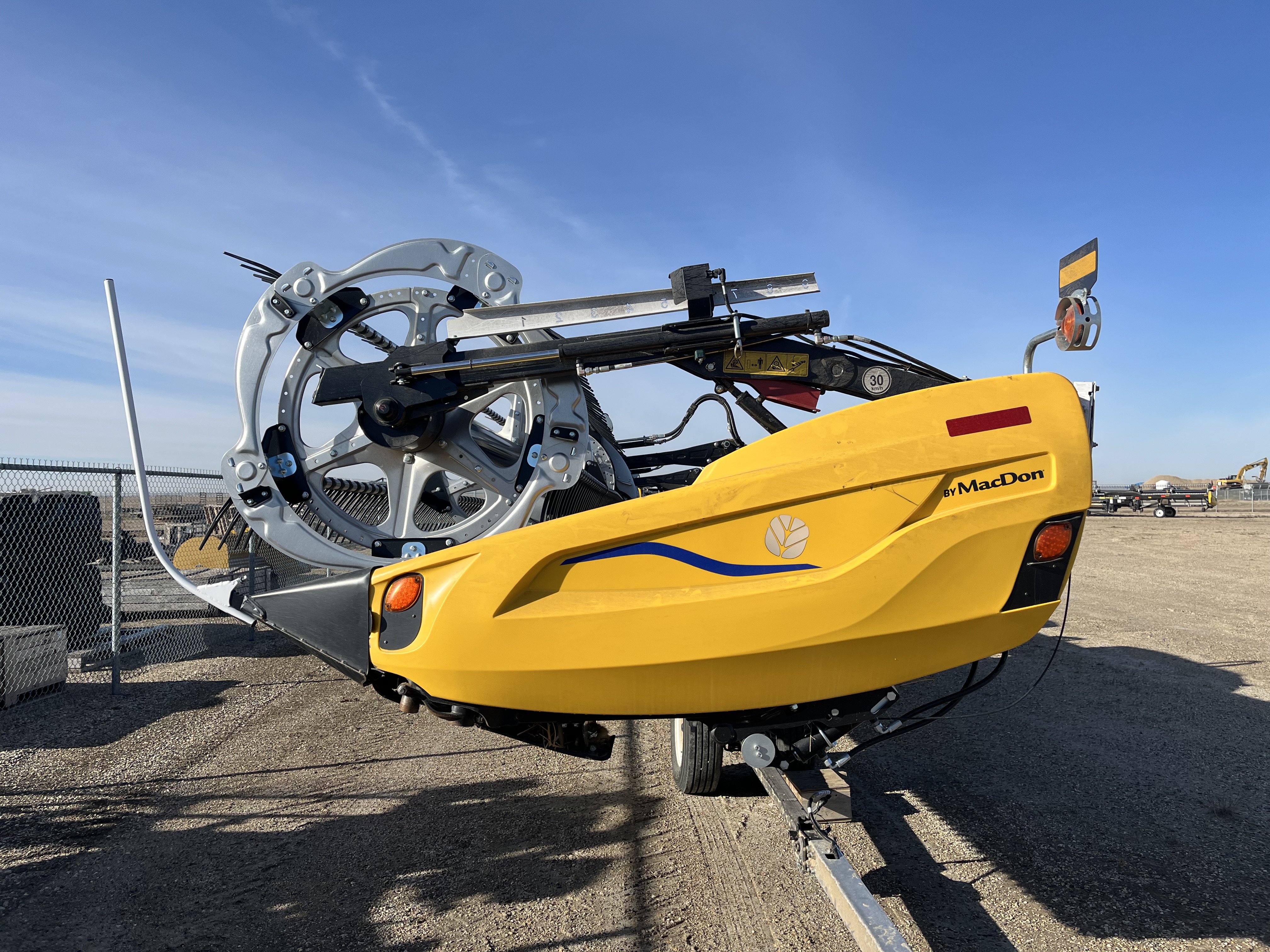 2025 MacDon FD245 CNH-21 Header Draper Flex