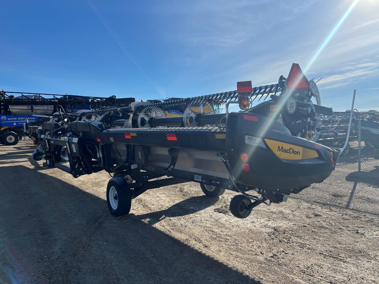 2024 MacDon FD245 CNH-21 Header Draper Flex