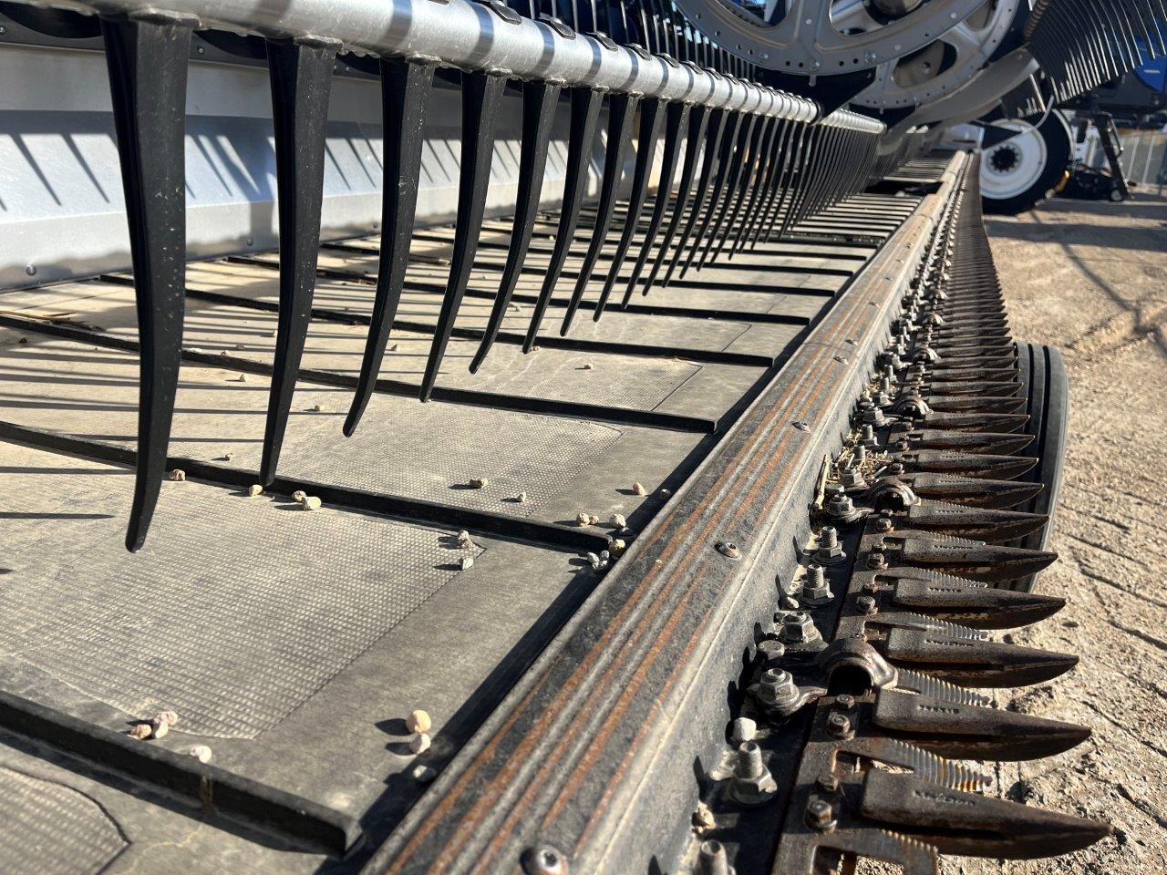 2024 MacDon FD245 CNH-21 Header Draper Flex