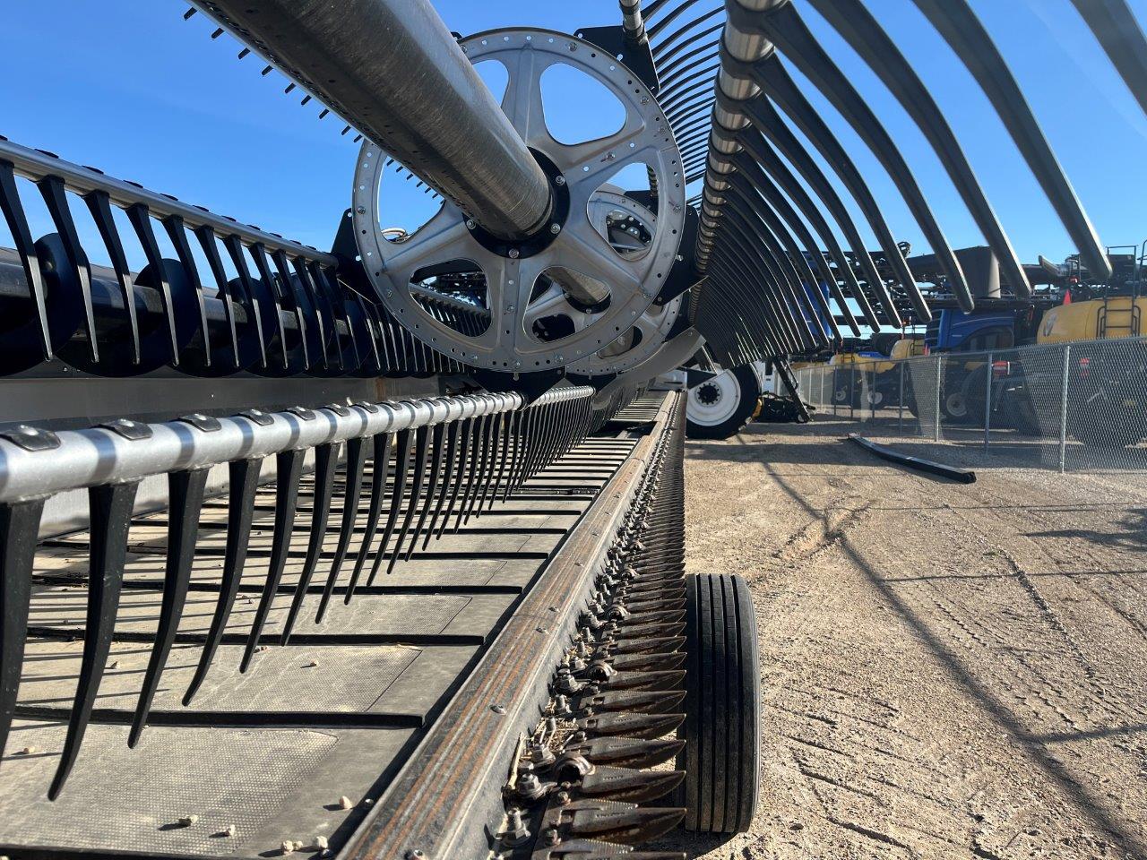 2024 MacDon FD245 CNH-21 Header Draper Flex