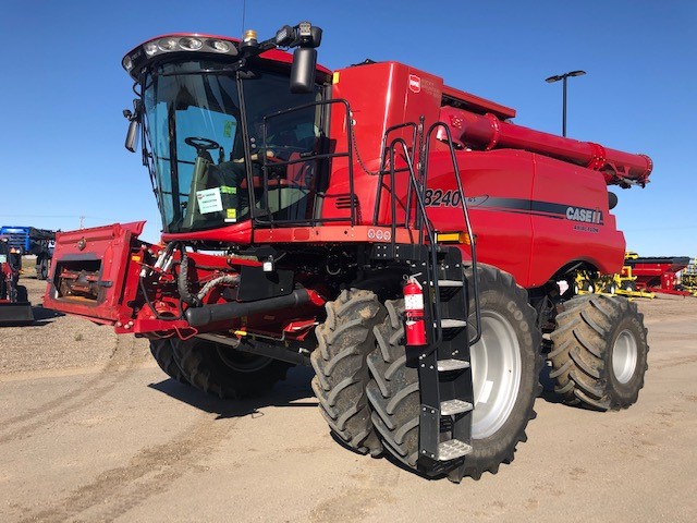 2018 Case 8240 Combine