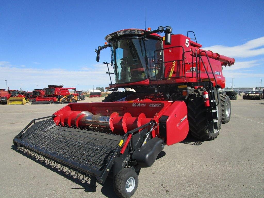 2022 Case 8250 Combine