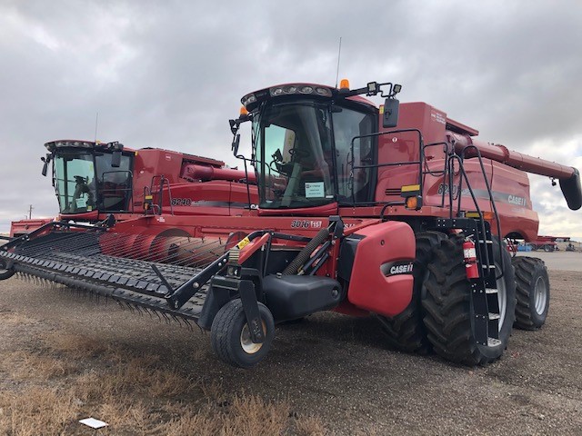 2016 Case 8240 Combine