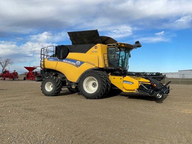 2023 New Holland CR9.90 Combine