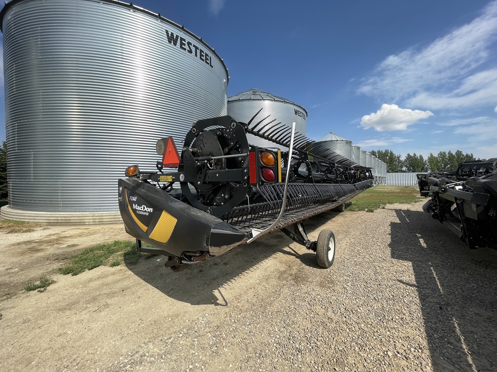 2019 MacDon FD140 Header Combine