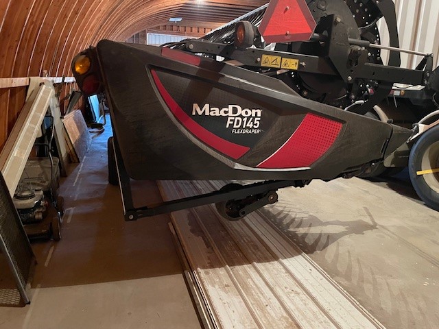 2018 MacDon FD75-45 Header Combine