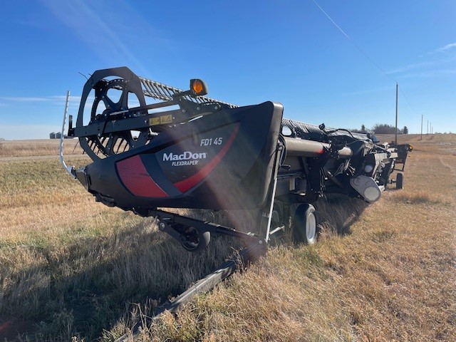 2018 MacDon FD75-45 Header Combine