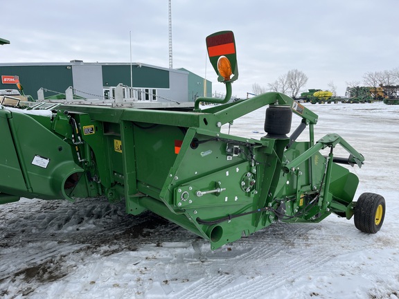 2018 John Deere 615P Header Combine