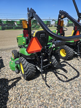 2022 John Deere 1023E Tractor Compact