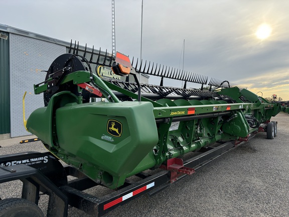 2021 John Deere RD40F Header Combine