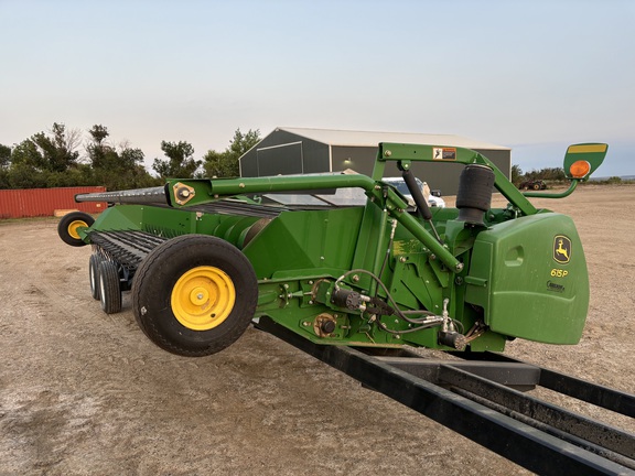 2014 John Deere 615P Header Combine