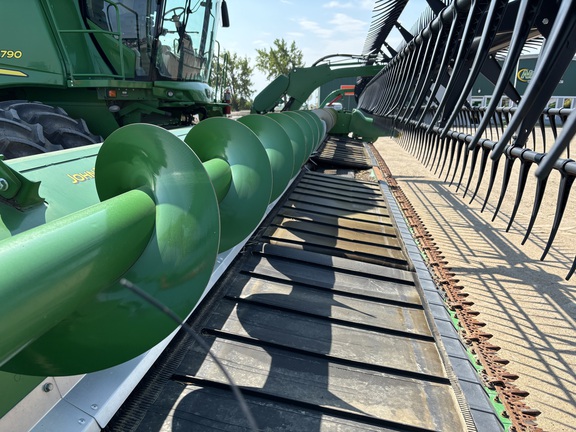2019 John Deere 740FD Header Combine