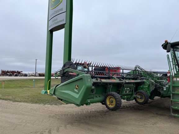 2021 John Deere HD40R Header Combine