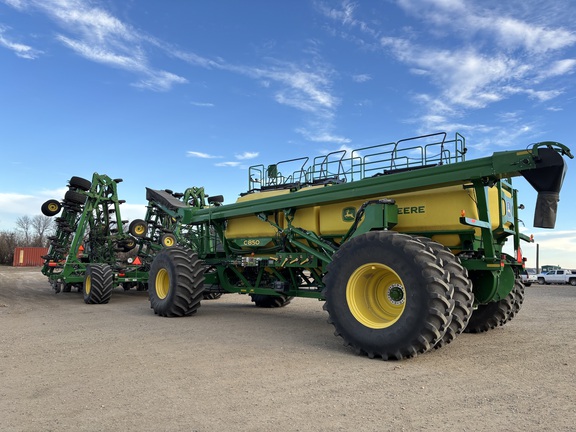 2023 John Deere P680 Air Seeder