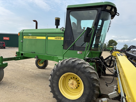 2004 John Deere 4895 Windrower