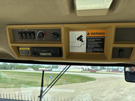 2004 John Deere 4895 Windrower