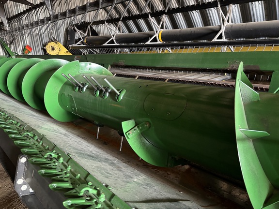 2011 John Deere 635F Header Combine