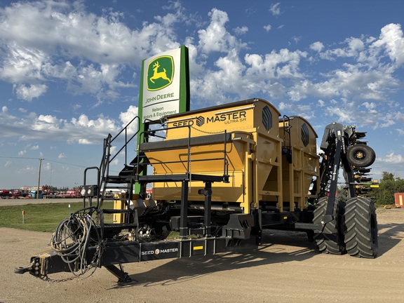 2022 Seed Master Ultra SR 6015 Air Seeder