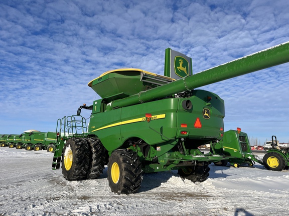 2020 John Deere S790 Combine