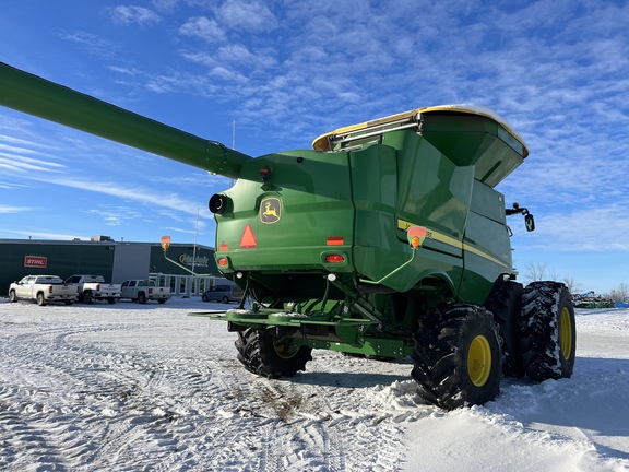 2020 John Deere S790 Combine