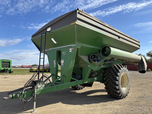 2013 Brent 882 Grain Cart