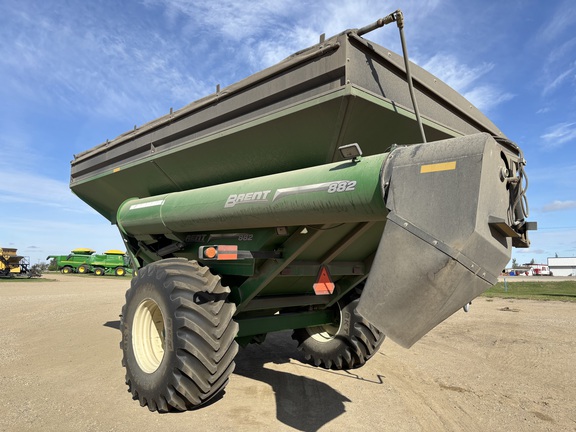 2013 Brent 882 Grain Cart