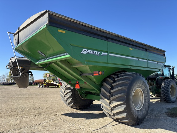 2015 Brent 1386 Grain Cart