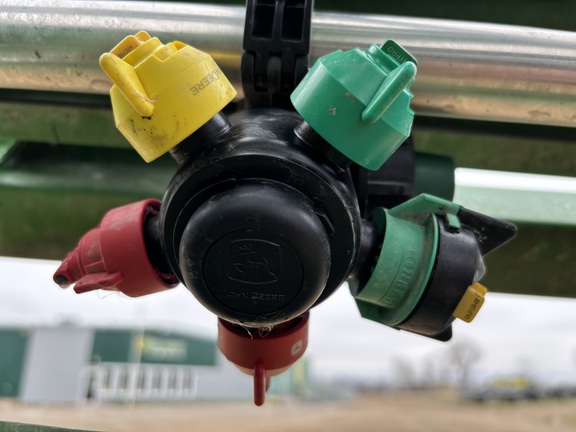 2016 John Deere R4038 Sprayer/High Clearance