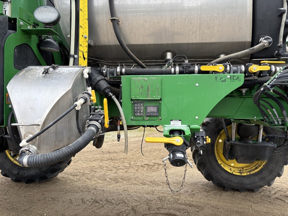 2016 John Deere R4038 Sprayer/High Clearance