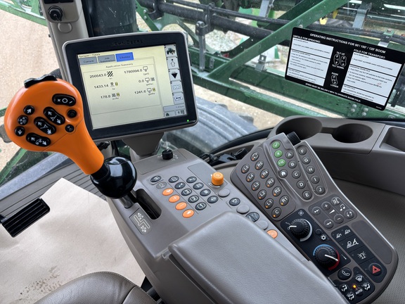 2016 John Deere R4038 Sprayer/High Clearance