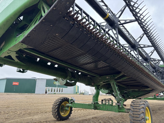 2024 John Deere HD40R Header Combine