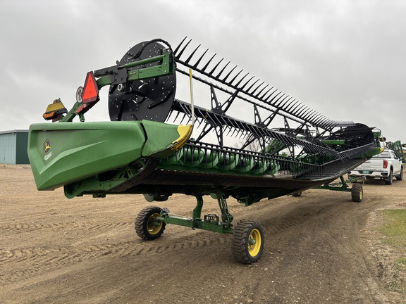 2024 John Deere HD40R Header Combine