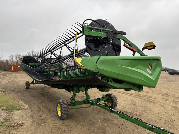 2024 John Deere HD40R Header Combine