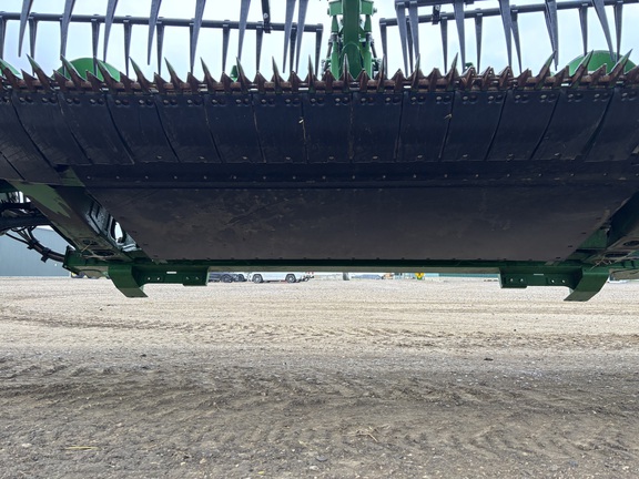 2024 John Deere HD40R Header Combine