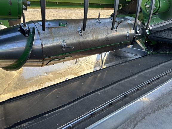 2023 John Deere HD40R Header Combine