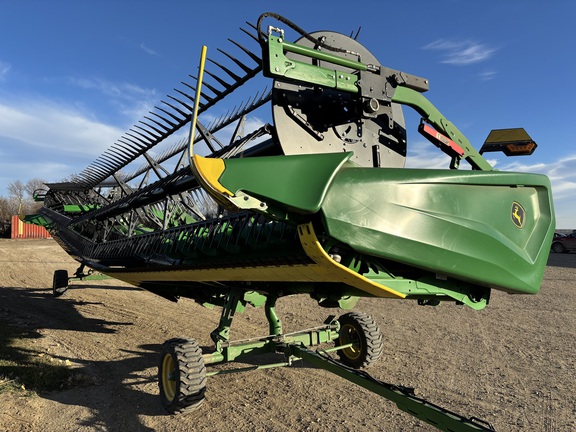 2023 John Deere HD40R Header Combine
