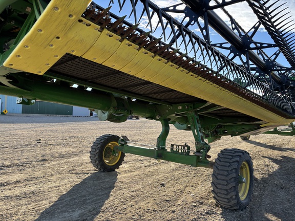 2023 John Deere HD40R Header Combine