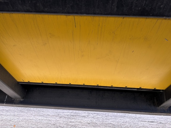 2021 John Deere HD40R Header Combine