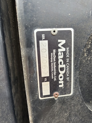 2011 MacDon FD70-40 Header Combine