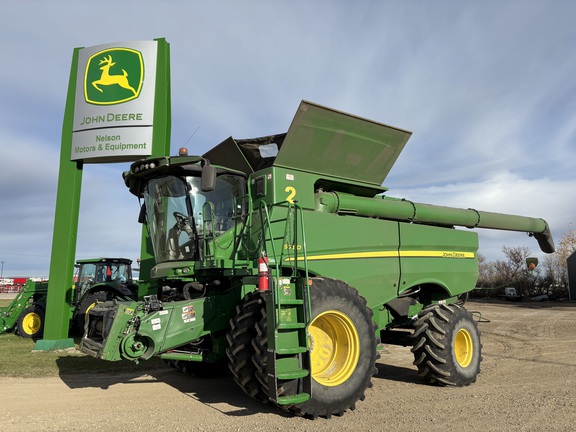 2019 John Deere S780 Combine