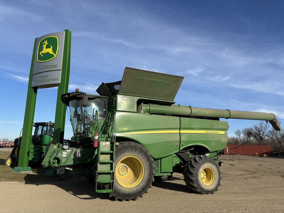 2019 John Deere S780 Combine